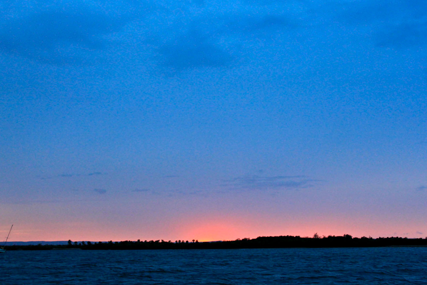 ... red skies in morning, sailors take warning.